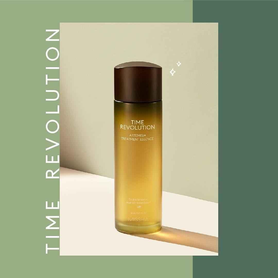 MISSHA逆轉時光黃花蒿修復精華，蘊含100%黃花蒿成分，提供肌膚鎮靜與修復效果，適合每天使用。